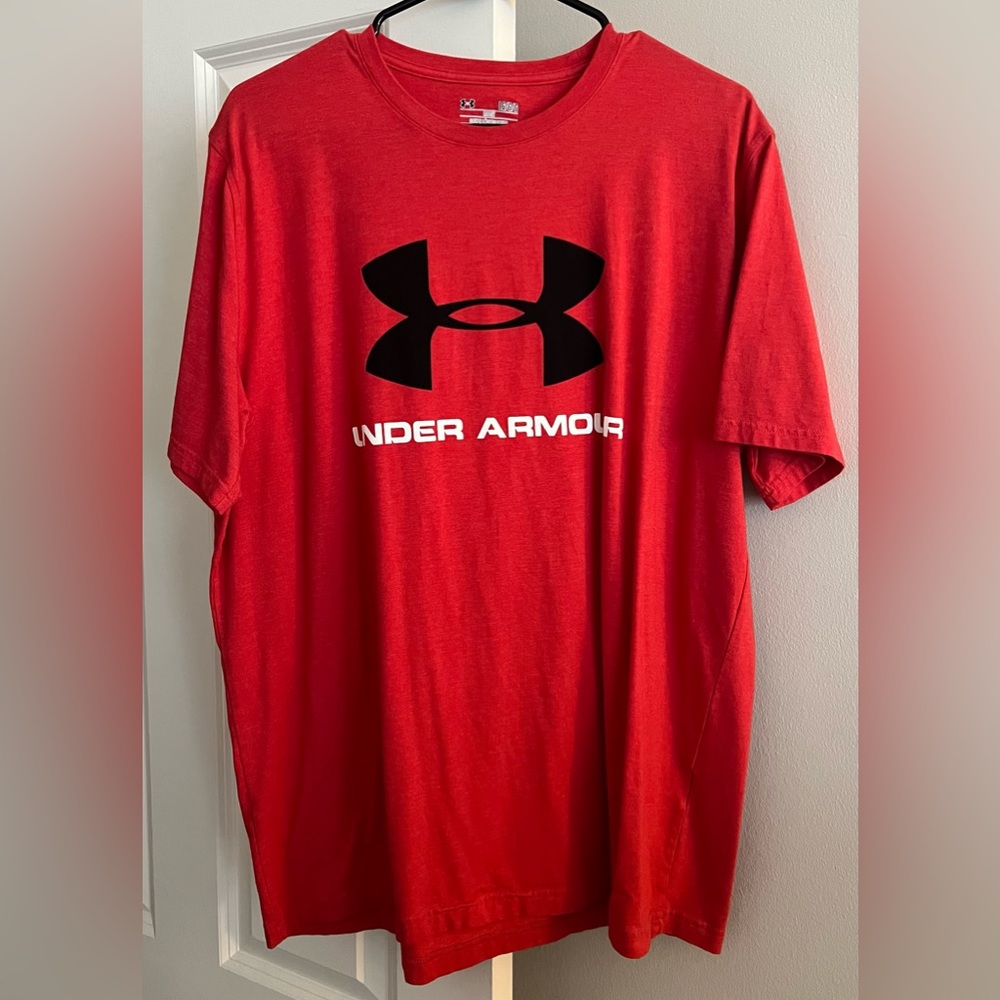 Under Armour Mens T-Shirt